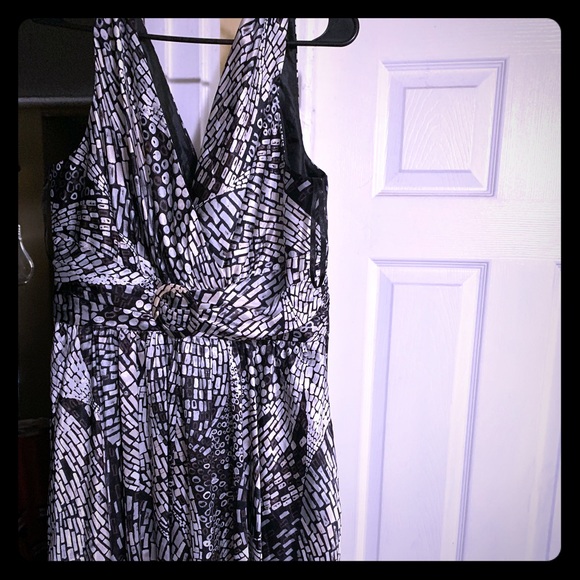 Silky dress - Picture 1 of 2